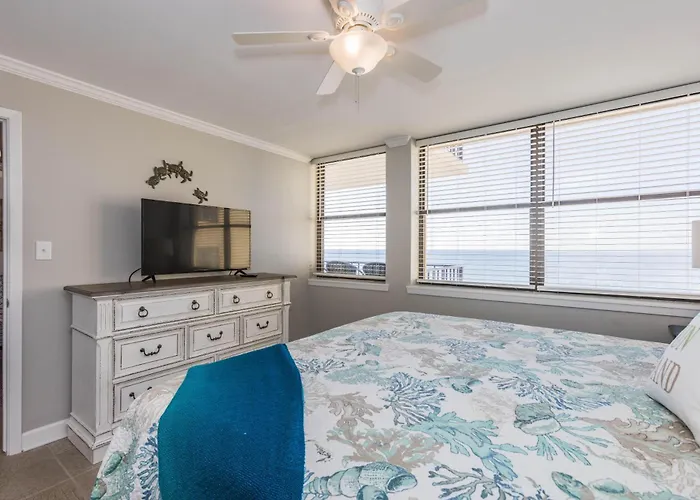 Gulf House #402