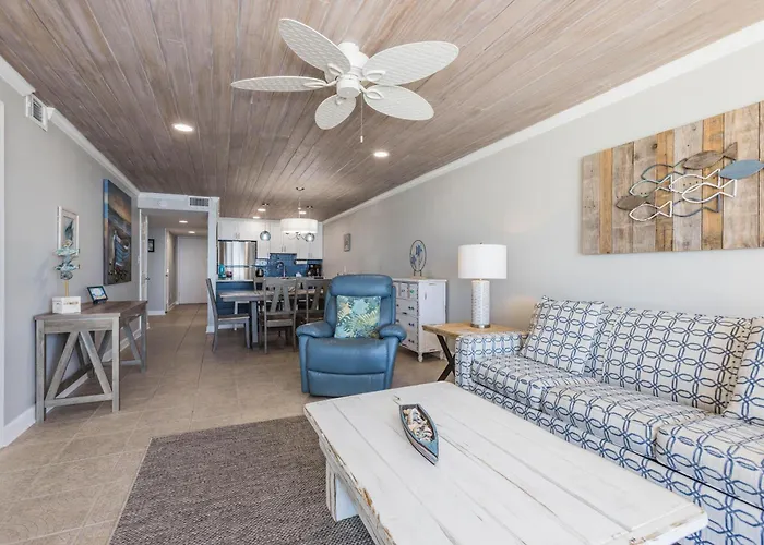 Holiday home Gulf House #402